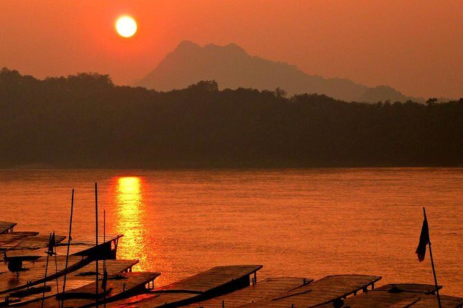 PRIVATE Luxury Sunset Mekong Afternoon trip from HCM city - The Cruise Check-In on the Tiền River: What You’re Really Paying For