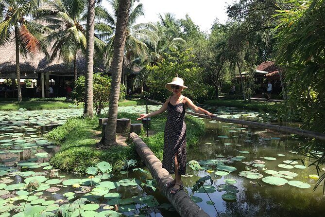 Private Mekong Delta Adventure: My Tho & Biking on BenTre Island - My Tho Mekong River cruise: fish cages and stilted homes