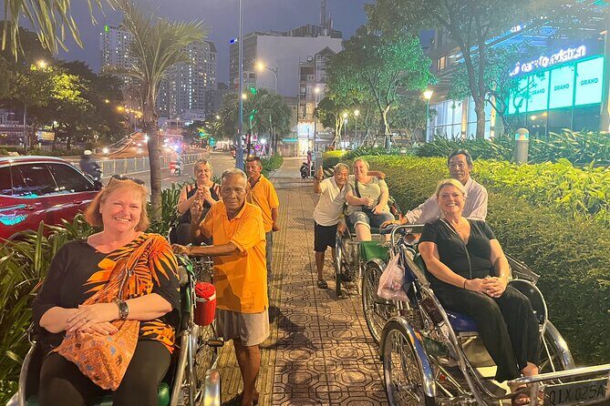Private Street Food Discovery by Cyclo at Night in Ho Chi Minh - Cyclo at Night: How Slow Wheels Change Saigon Food