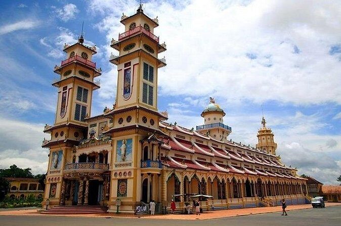 Private Tour: Cu Chi Tunnels and Cao Dai Temple - Should you book this Cu Chi and Cao Dai private tour?