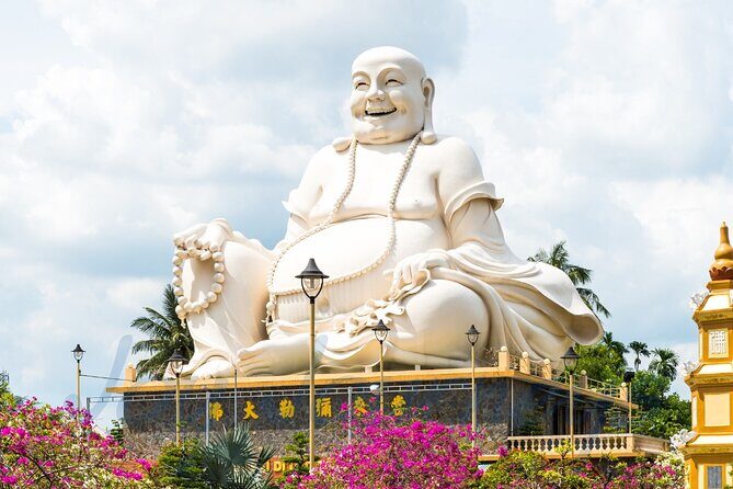 Private Tour - Mekong Delta 'My Tho' with Cooking Class 1 Day - Vinh Trang Pagoda: A Calm Pause Before the River