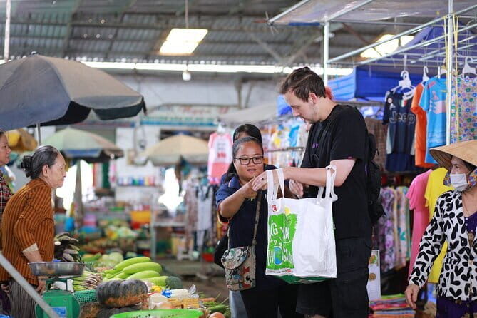 Private Transfer: Can Tho To Ho Chi Minh City/Ho Chi Minh Airport - Who should book this transfer?