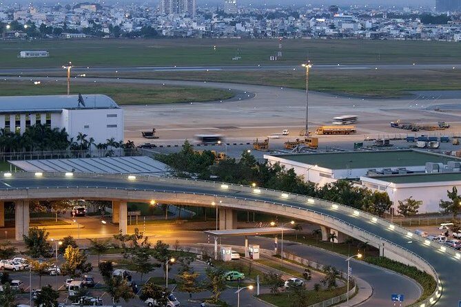 Private transfer Tan Son Nhat airport - Hotels in Ho Chi Minh - What This Transfer Really Solves on Arrival