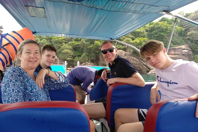REAL snorkel &island hopping by SPEEDBOAT-EXPLORE CUISINES(MAX12) - Stop 1: Kim Quy Island for hard-coral snorkeling