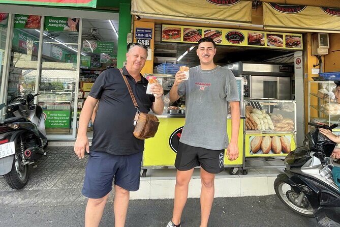 Saigon By Night: Authentic Street Food Scooter Adventure - How You Finish: Sugarcane Juice, a Surprise Dessert, and a Calmer District 3 Pace