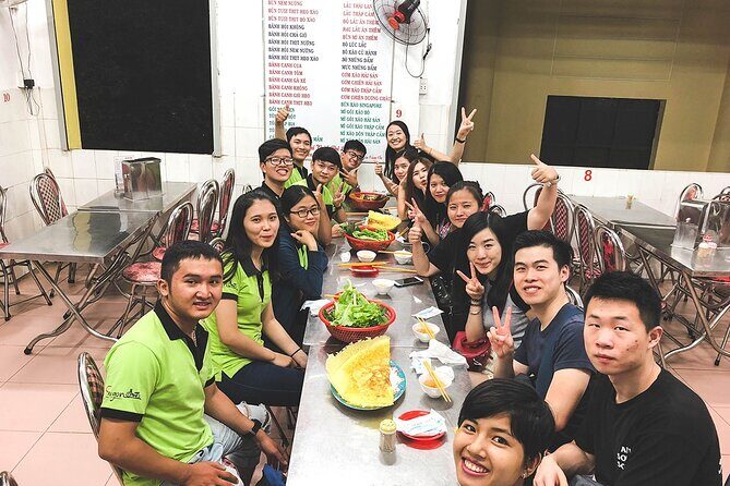Saigon city tour & Street food - The slum area and District 4: seeing Saigon beyond the postcard