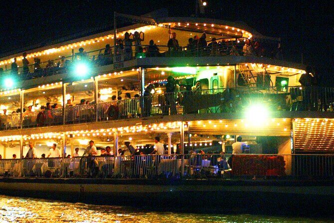 Saigon Evening: Water Puppet Show & Dinner Cruise Experience - Pickup in District 1 and the 6:00 pm timing: the real convenience factor