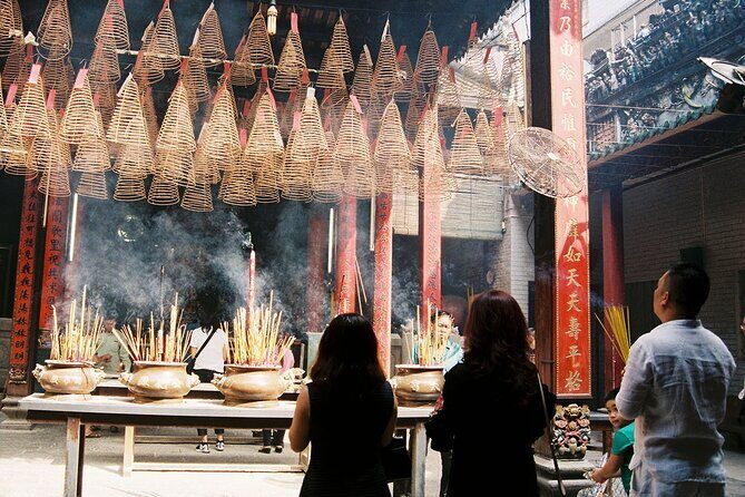 Saigon Highlights Full Day Tour - Thien Hau Temple in Chinatown and District 5 Market Time