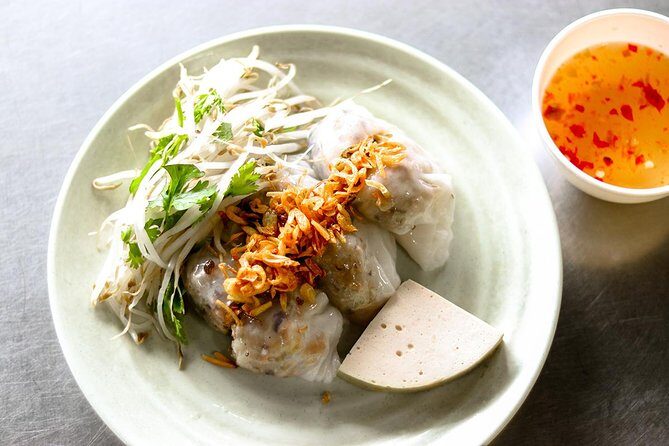 Saigon Night Street Food and City Tour on Scooter - Stop-by-stop: what you’ll eat and what makes each bite worth the ride