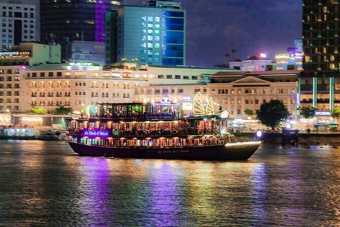 Saigon River Dinner Cruise: Buffet, Set Menu, Fine Dining (3hrs) - Guides and hosting: the people who make the night feel smooth
