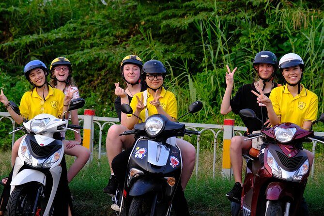 Saigon Sight & Food Tour By Day (Private Tour) - Stop 1 and 2: Secret weapons to Thích Quảng Đức
