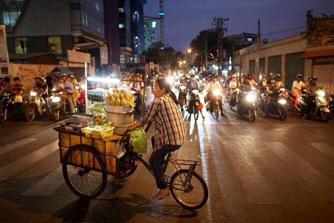 Saigon Sight & Food Tour By Night (Private Tour) - Flower time in District 10: Ho Thi Ky Flower Market
