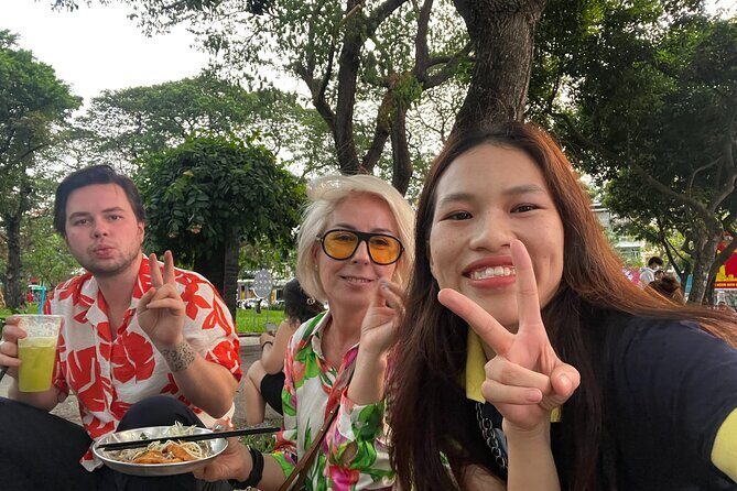 Saigon Street Food By Night - Foodie City Private Tour With Local Guide - The tasting lineup you can plan around (and what to expect)