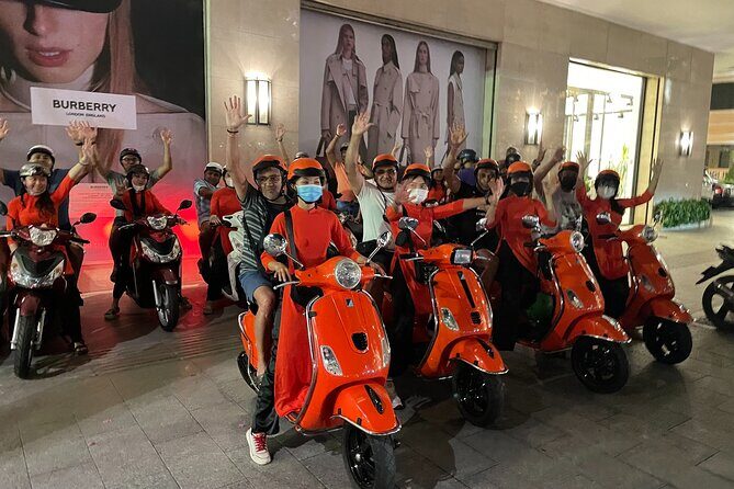 Saigon Vespa By Night Street Food With Female Riders Ao Dai - Seafood street starters: the quickest way to get into Saigon flavor