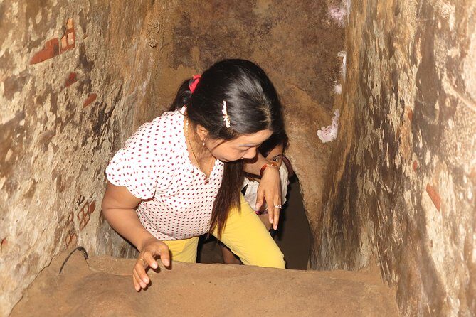 Small-Group 1-Day Tour: Cu Chi Tunnels & Mekong Delta - Ben Tre Sampan Ride and Village Transport on Xe Loi