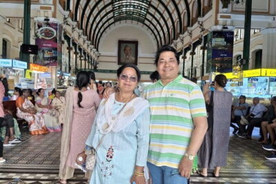 Small Group Ho Chi Minh City Half Day Sightseeing Tour - Saigon Central Post Office and Notre Dame Cathedral: the French colonial contrast