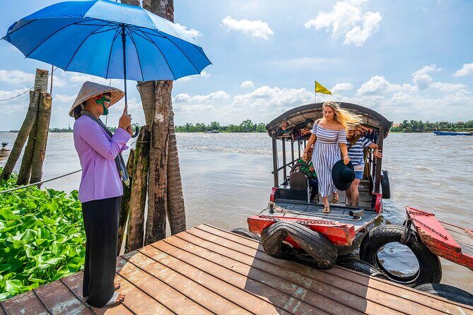 Small-group Mekong Floating Market Day Trip from Ho Chi Minh City - Cai Be Village: cycling country lanes and a home cooking demo