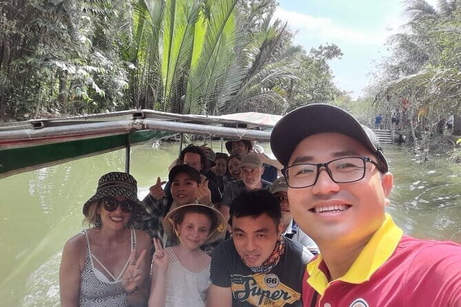 Small group tour Mekong Delta Full day - From District 1 pickup to a river start by 7:30