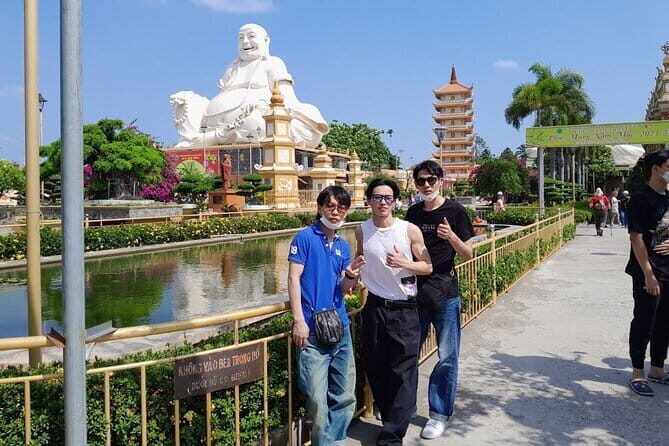 Small group tour Mekong Delta Full day - My Tho, Vinh Trang Pagoda, and the view that explains the Delta