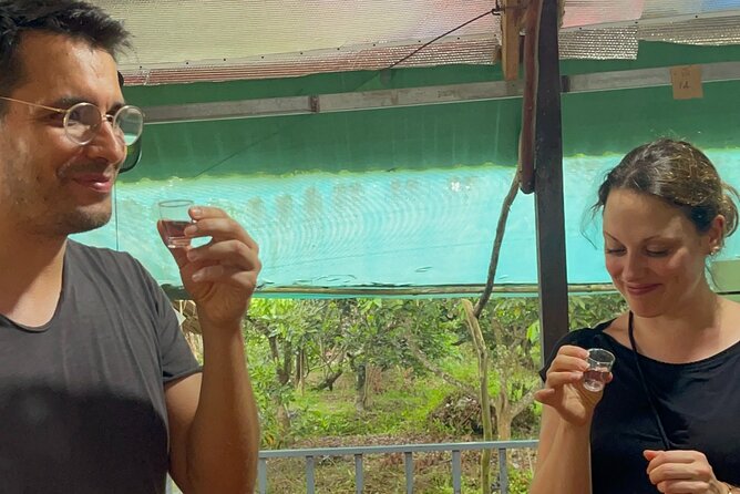 Son Islet Experiences - The floating fish farm and the fish foot massage