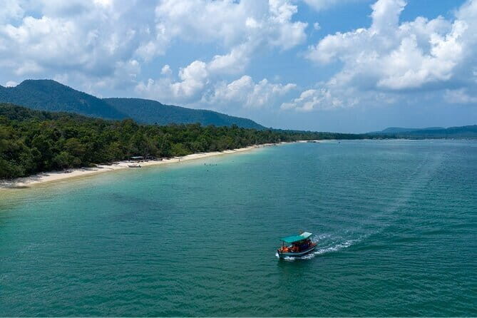 Starfish Beach Trip In Phu Quoc Island - Stop 1: Rạch Vẹm and the Floating Fishing Village Area