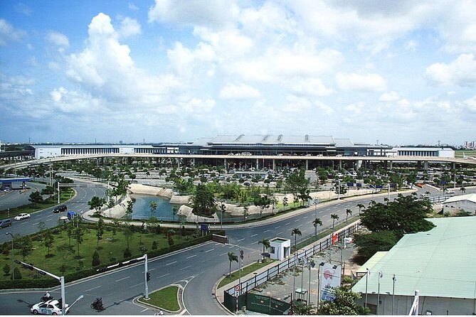 Tan Son Nhat International Airport Transfer - Price and value: $22.82 per group up to 3