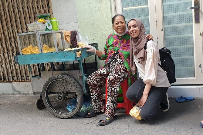 Three Coolest Neighborhoods in Saigon - Walking Logistics: Comfortable Shoes and a Real Morning Pace