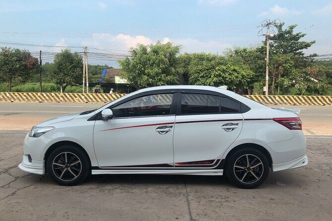 (TOP) Private car: Ho Chi Minh Airport (SGN) from/to HCM center - Value math: $17 per group for an SGN to city transfer