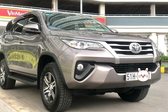(TOP) Private car: Ho Chi Minh Airport (SGN) from/to Mui Ne - Inside the ride: comfortable private time on the highway