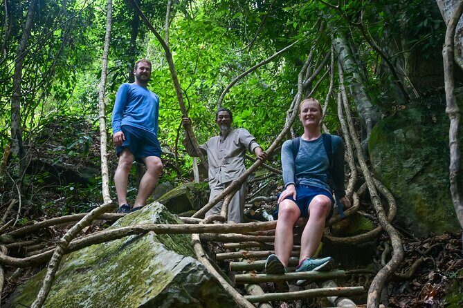 Trekking Tien Son Dinh Phu Quoc - Stop at Suoi Tranh: cooling down in spring water