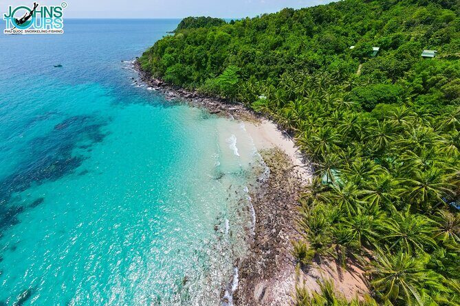 Trip 3 : 3 Islands by boat - Stop 3 May Rut Island: Sunbathing Time, Island Vibes, and Crowd Reality