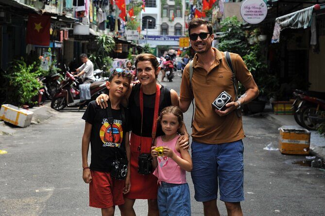 Using Medium Format film camera to discover Saigon - Finding the Oldest Apartment and Getting Past the Ice