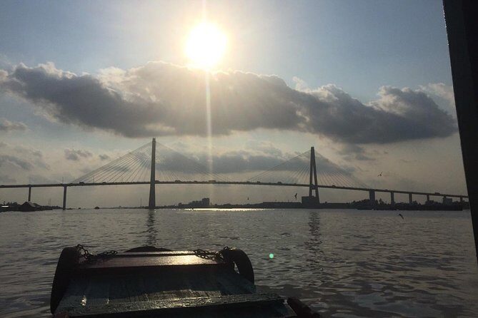 VIP Tour Cuchi Tunnels & Mekong Delta Cruise Full Day Group 12pax - Small-group VIP feel: why the guide matters