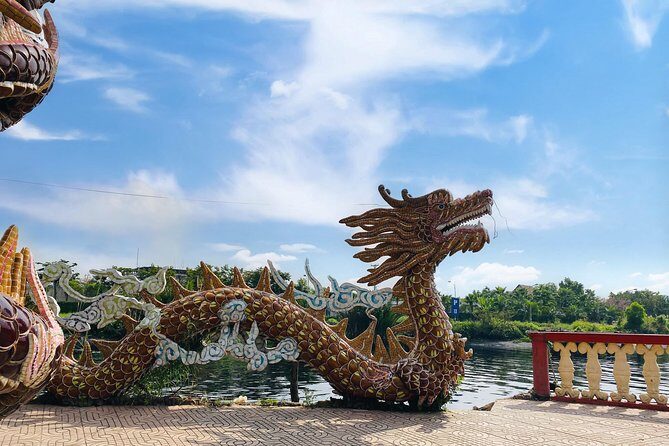 VIP Tour in Dragon Floating Temple sightseeing by SpeedBoat - Where you meet, where you end, and how to not lose time