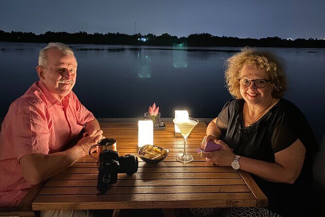 VIP Tour in Saigon: Romantic Sunset Cocktail by SpeedBoat - Should you book this Saigon River Romantic Sunset Cocktail tour?