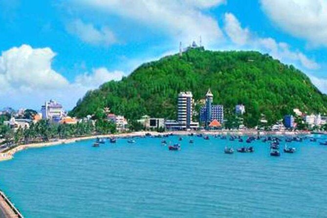 Vung Tau City Private Tour Full Day - Gành Hào seafood lunch: Famous, fast, and easy to order