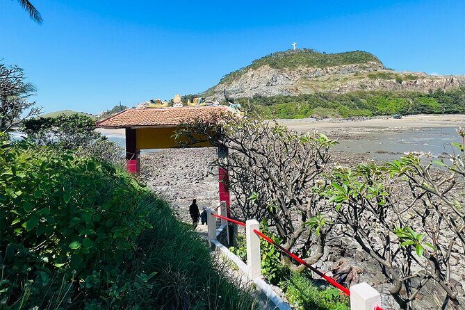 Vung Tau Essential: Beach, Christ Statue & Colonial Heritage - Guide, driver, group size, and the smoothness factor