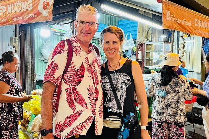 Walking Food Tour in HCM: 10 Must- Try Local Dishes & Hidden Gems - Off-the-radar Saigon: old apartment complex, wholesale flower market, and Cholon