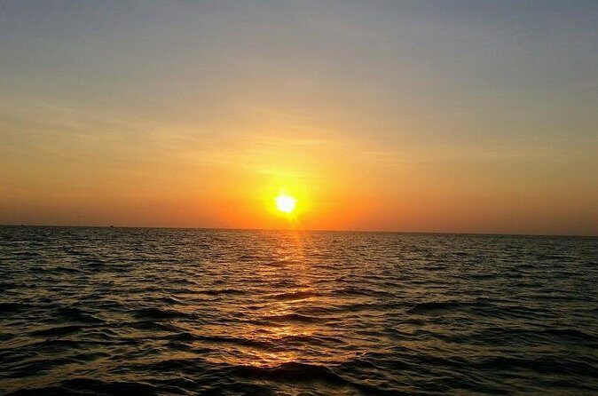 [Water Bus] 4 Islands: May Rut - Mong Tay - Gam Ghi - Pineapple - May Rut and Mong Tay snorkeling: two stops that keep it active