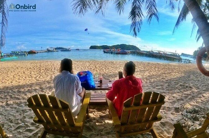 [Water Bus] 4 Islands: May Rut - Mong Tay - Gam Ghi - Pineapple - Food onboard: it’s part of why the day feels smooth