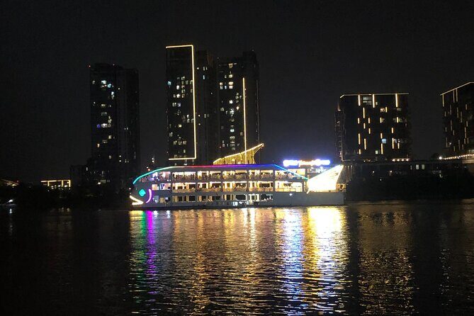 Water Puppet Show-Cyclo & Dinner On Cruise in Ho Chi Minh City - Group size and timing: how to make the evening feel smooth